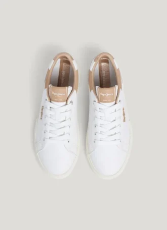 Baskets classiques avec détails en daim