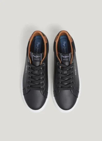 Baskets classiques avec détails en daim – Kenton