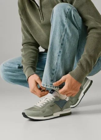 Baskets en cuir avec détails en daim