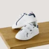 Baskets en cuir avec fermeture velcro