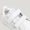 Baskets en cuir avec fermeture velcro Baskets en cuir avec fermeture velcro