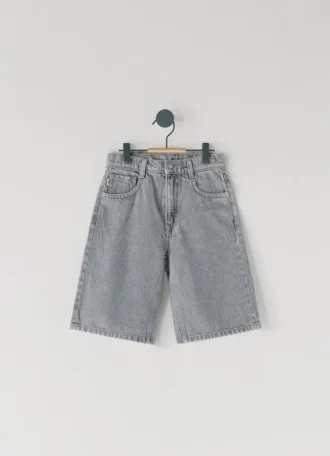 Bermuda en denim coupe ample