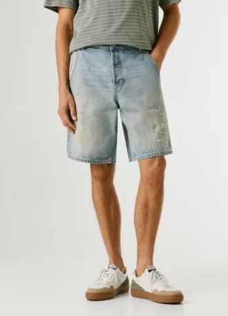 bermuda en denim coupe ample 2 3 330x456 - Bermuda en denim coupe ample