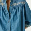 Blouse en denim coupe classique Blouse en denim coupe classique