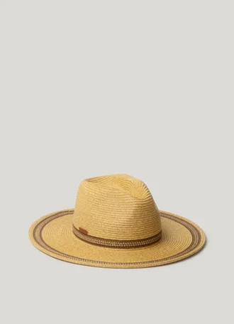 Chapeau en raphia