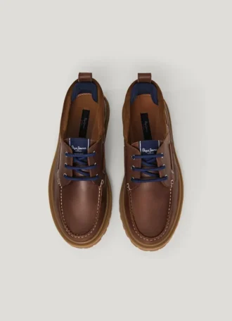 Chaussures bateau en cuir