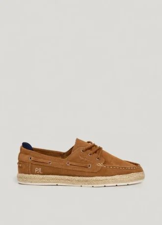 Chaussures bateau en daim