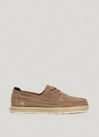 Chaussures bateau en daim