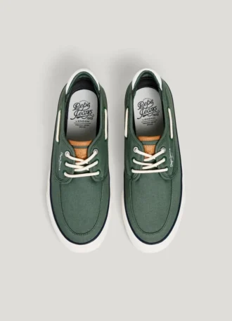 Chaussures bateau en toile