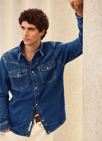 Chemise en denim coupe classique