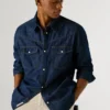 Chemise en denim coupe classique Chemise en denim coupe classique
