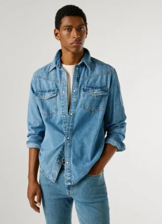 Chemise en denim coupe classique