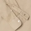 Chemise teinte en pièce, coupe classique Chemise teinte en pièce, coupe classique