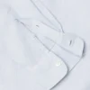 Chemise teinte en pièce, coupe classique Chemise teinte en pièce, coupe classique