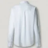 Chemise teinte en pièce, coupe classique Chemise teinte en pièce, coupe classique