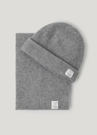 Ensemble bonnet et écharpe côtelés