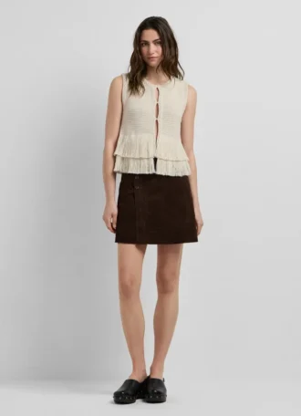Gilet au crochet avec franges