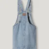 Mini-robe en denim coupe classique Mini-robe en denim coupe classique