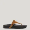 Sandales plates en daim Sandales plates en daim