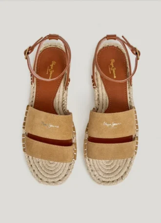 Sandales plates en jute