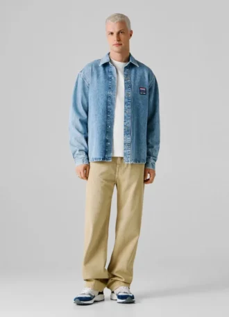 surchemise en denim coupe ample 2 1 330x456 - Surchemise en denim coupe ample