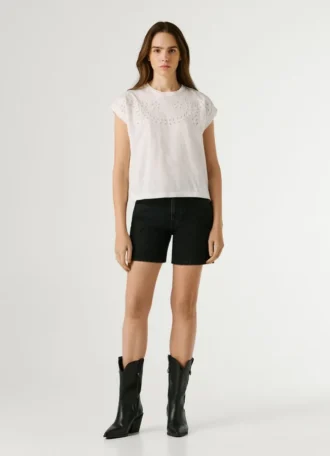 T-shirt avec détails floraux ajourés