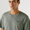 T-shirt rayé coupe classique T-shirt rayé coupe classique