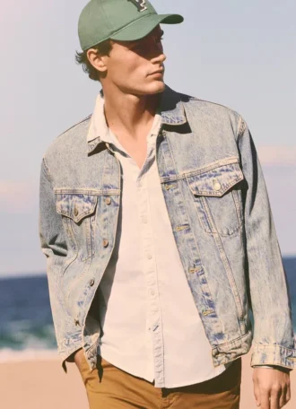 Veste en denim coupe classique