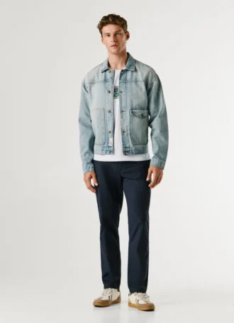 Veste en denim coupe classique