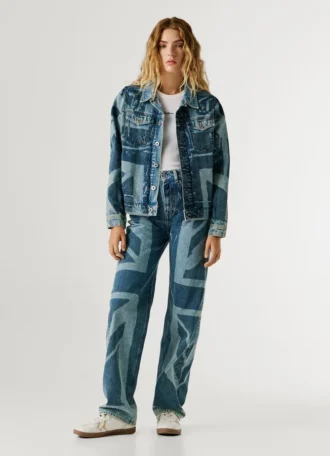 Veste en denim coupe classique